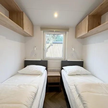 503b Op Recreatiepark De Wielen Horská chata