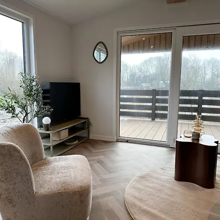 503b Op Recreatiepark De Wielen Horská chata *